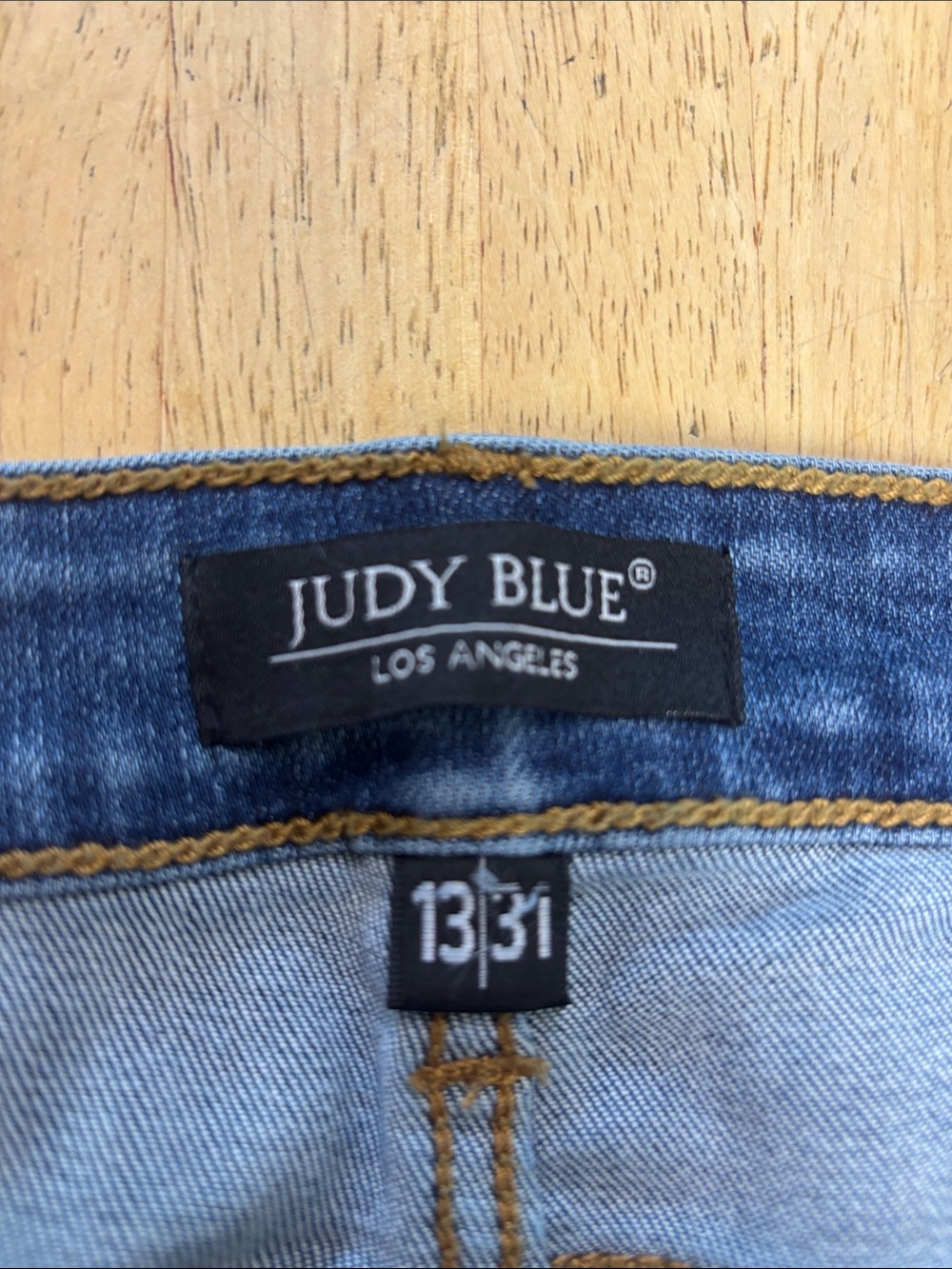 NWT Judy Blue High Waist Trouser Flare Jeans Size 13/31 Medium Wash Wide Hem - Picture 2 of 7